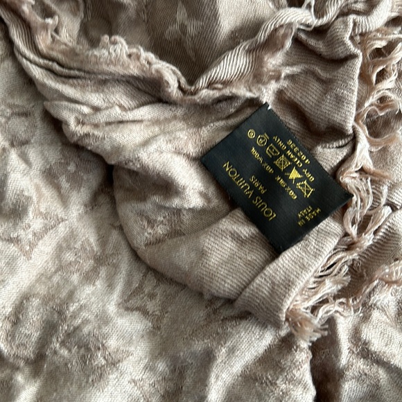 Louis Vuitton monogrammed scarf/shawl, huge square size. Light tan. Please read! - Picture 1 of 4
